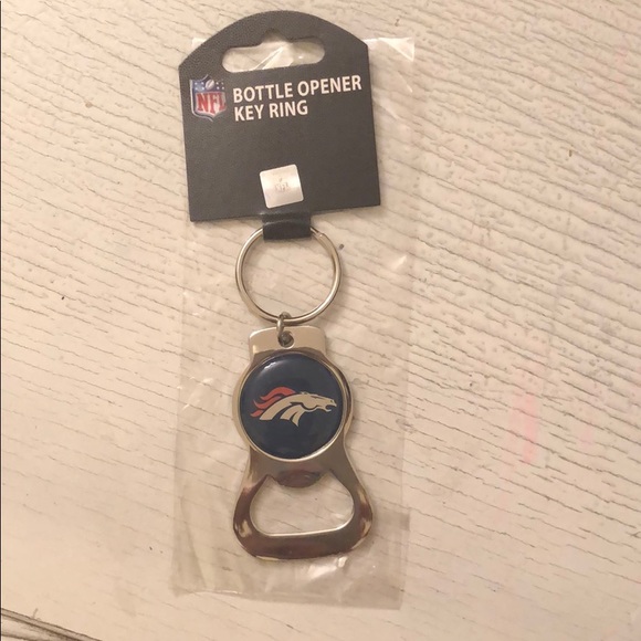 Broncos - Picture 4 of 5